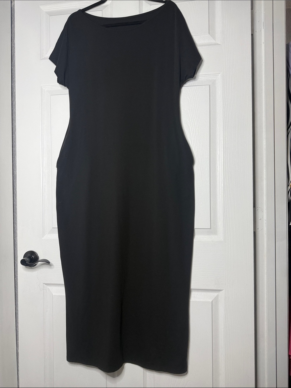 Amazon Black Short-Sleeve Maxi Dress - Picture 1 of 3